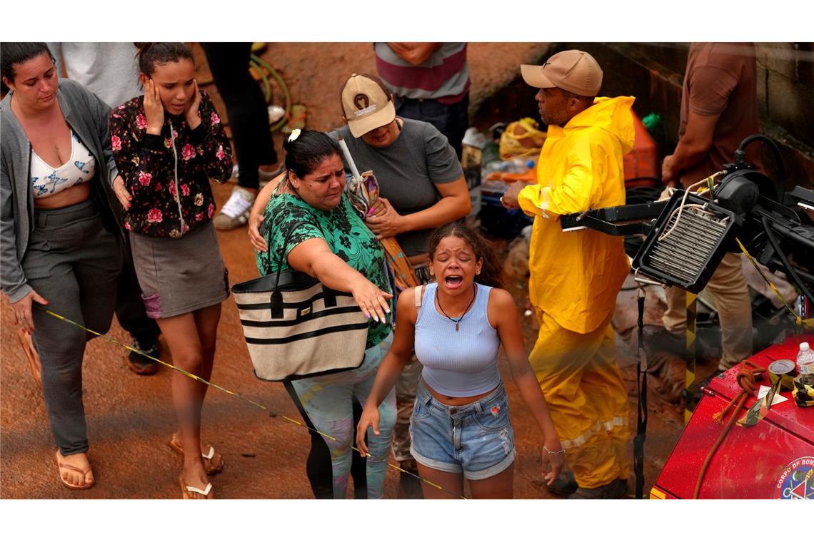 Viele Familien haben ihre Angehörigen verloren.