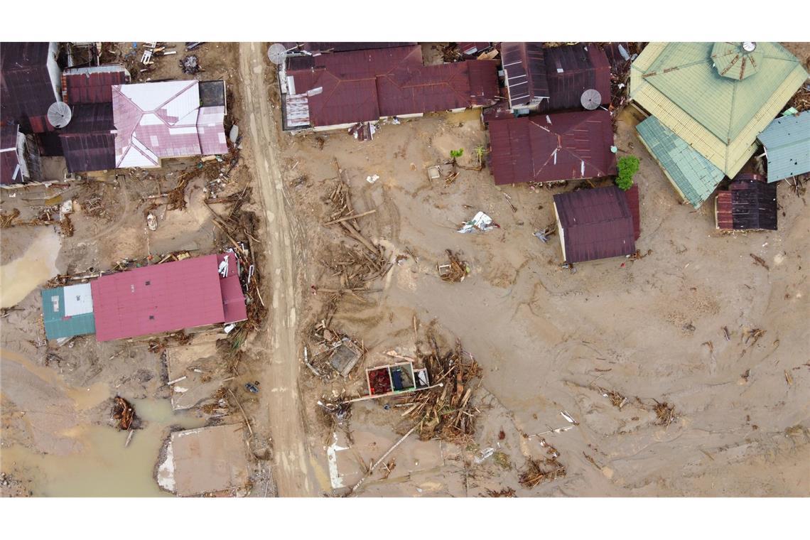 Viele Gemeinden waren nach Sturzfluten von der Außenwelt abgeschnitten.