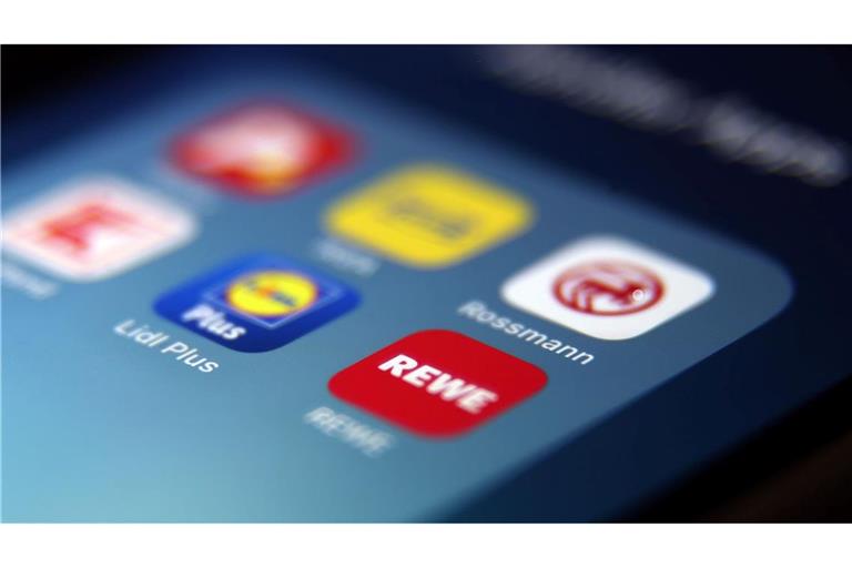 Viele große Handelsunternehmen in Deutschland setzen inzwischen auf Bonusprogramme in deren Apps. Die Vorteile können Kunden jedoch nur nutzen, wenn sie sich registrieren.