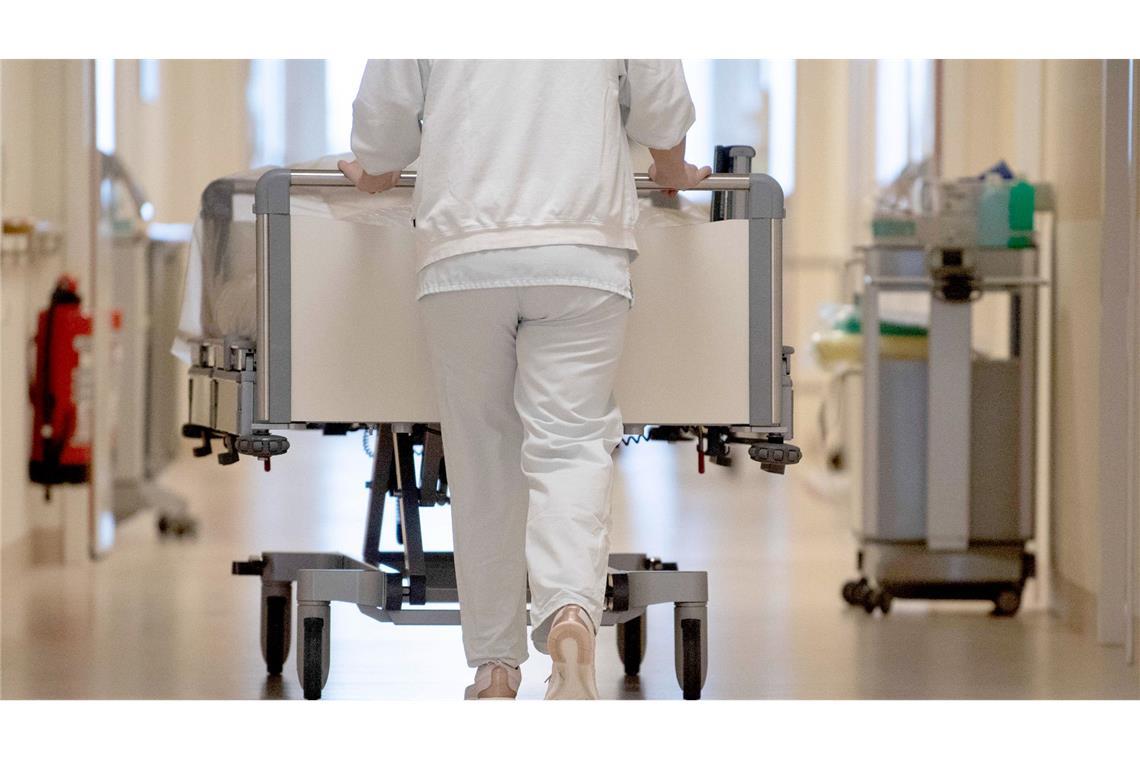 Wegen Streit um Krankenhausreform – Gesundheitsministerin entlassen Viele insbesondere kleinere Krankenhäuser stehen in Deutschland vor dem Aus. (Symbolbild)