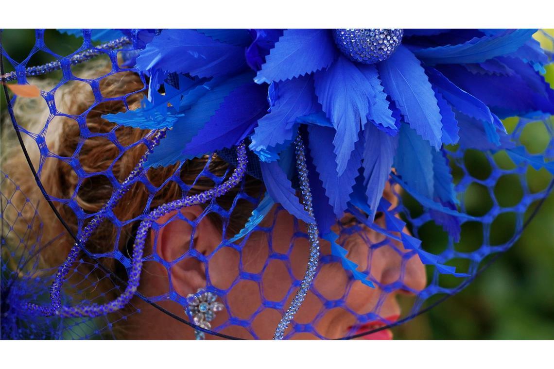 Eine Frage der Hüte: Dresscode beim Pferderennen in Ascot Viele kommen mit extravaganten Hüten.