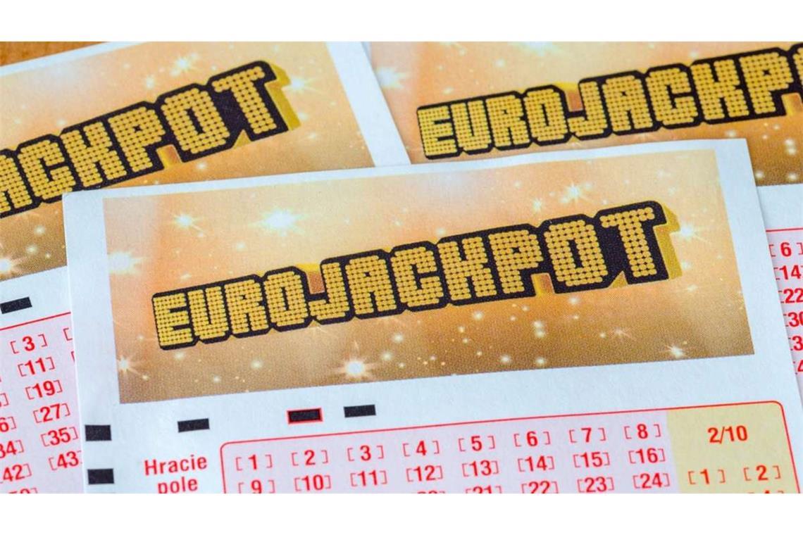 Aktuelle Eurojackpot Zahlen der Ziehung vom 25.03.2025 Viele Menschen hoffen jeden Dienstag und Freitag die richtigen Gewinnzahlen beim Eurojackpot getippt zu haben.