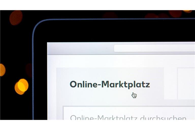Viele Menschen in Deutschland kaufen inzwischen häufiger im Internet ein als im Geschäft.