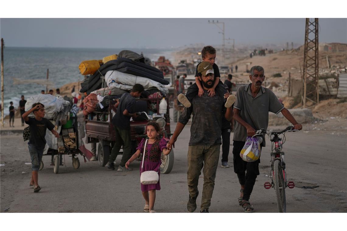 Israels Armee erwartet monatelange Kämpfe in Stadt Gaza Viele Palästinenser können sich eine Flucht aus der Stadt Gaza schlicht nicht leisten.