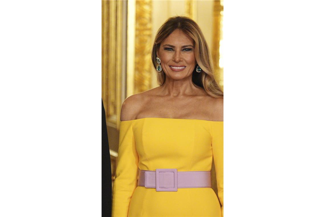 Viele störten sich daran, dass die US-amerikanische First Lady schulterfrei trug.