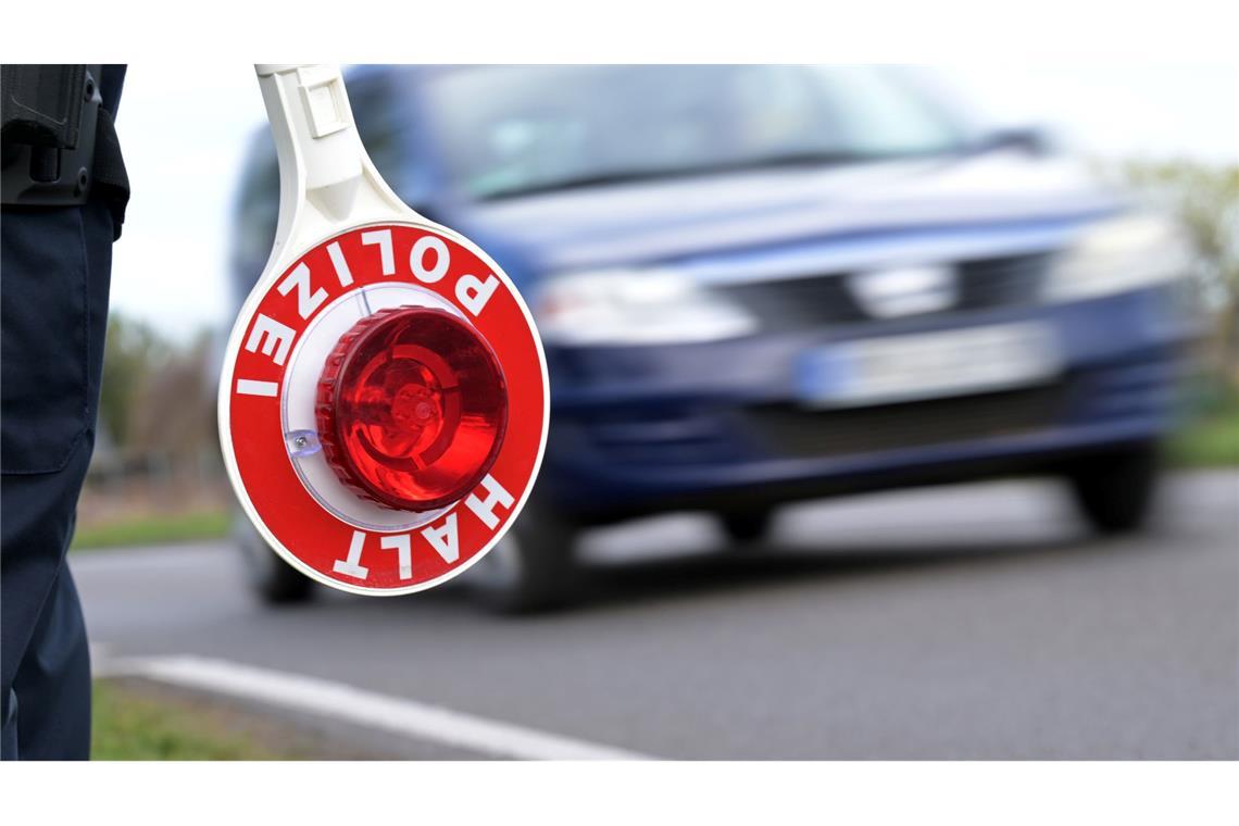 Fuß vom Gas: Haupttag des Blitzermarathons startet Viele Unfälle passieren laut ADAC, weil jemand zu schnell fährt. (Symbolbild)
