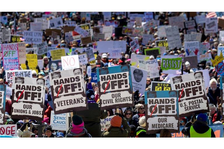 Viele US-Bürger machen sich Sorgen um die Demokratie in ihrem Land.