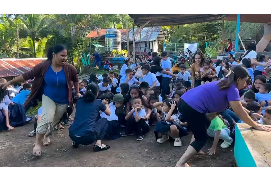 Vielerorts war es der erste Schultag auf den Philippinen.