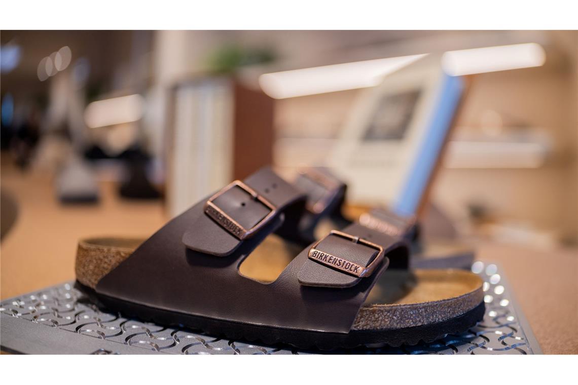 Keine Kunst, kein Urheberschutz: BGH urteilt zu Birkenstock Vier Klassiker standen in Karlsruhe auf dem Prüfstand. Darunter auch die "Arizona"-Sandale.