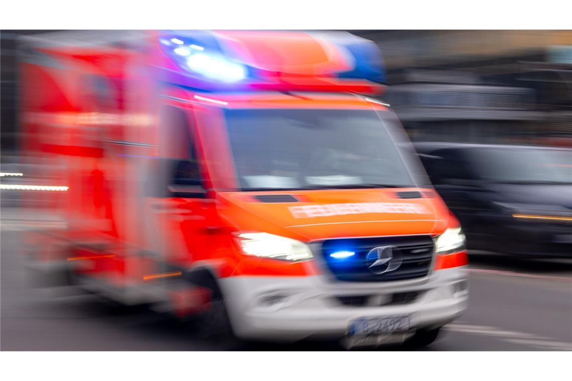 Vier Menschen wurden bei dem Unfall verletzt. (Symbolbild)