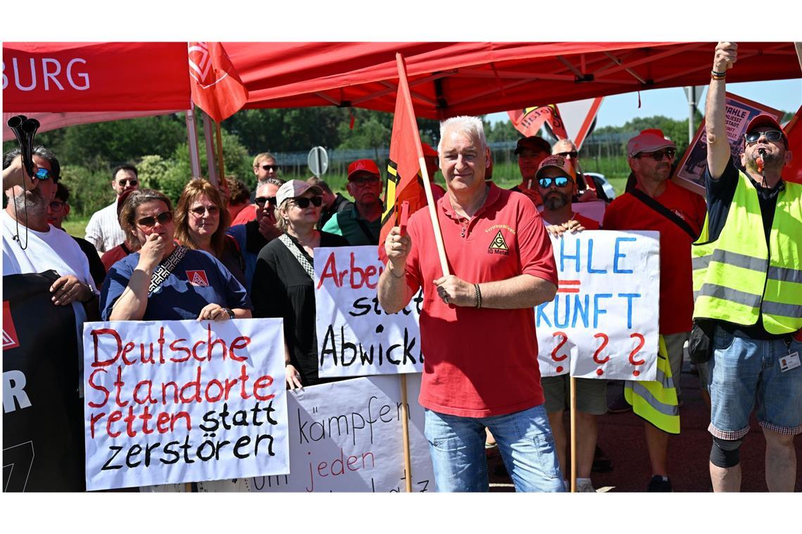 Vier Tage lang wurde  gestreikt – nun sollen die Beschäftigten über das Verhandlungsergebnis abstimmen.