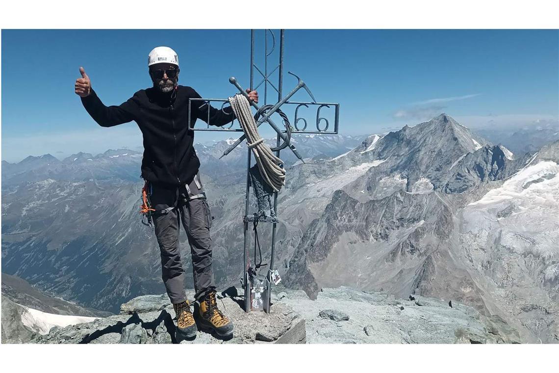 Extrem-Bergsteiger Kai Mosbacher bleibt verschwunden Vierzig Viertausender und über zweitausend Hochtouren: der bergerfahrene Kai Mosbacher am Gipfel der Dent Blanche (4357 Meter).