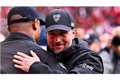 Vincent Kompany und Sebastian Hoeneß treffen am Freitag in der Allianz-Arena aufeinander.