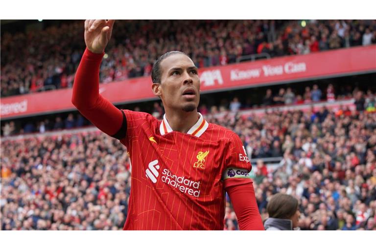 Virgil van Dijk bleibt zwei weitere Jahre in Liverpool.