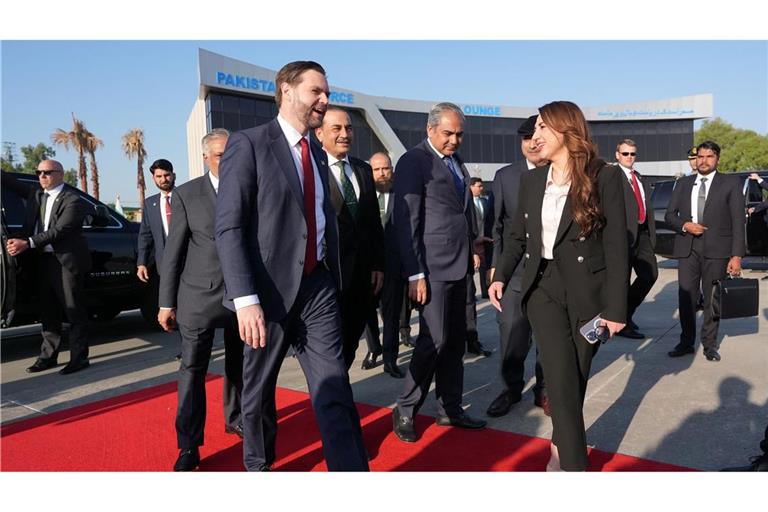 Vizepräsident Vance war bereits vor gut einer Woche für Verhandlungen mit dem Iran in Pakistan. (Archivbild)