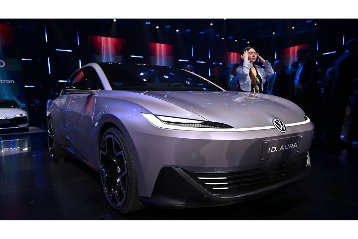 VW erwartet "Playoffs" in China Volkswagen stellte am Vorabend der Automesse neue Modelle vor.