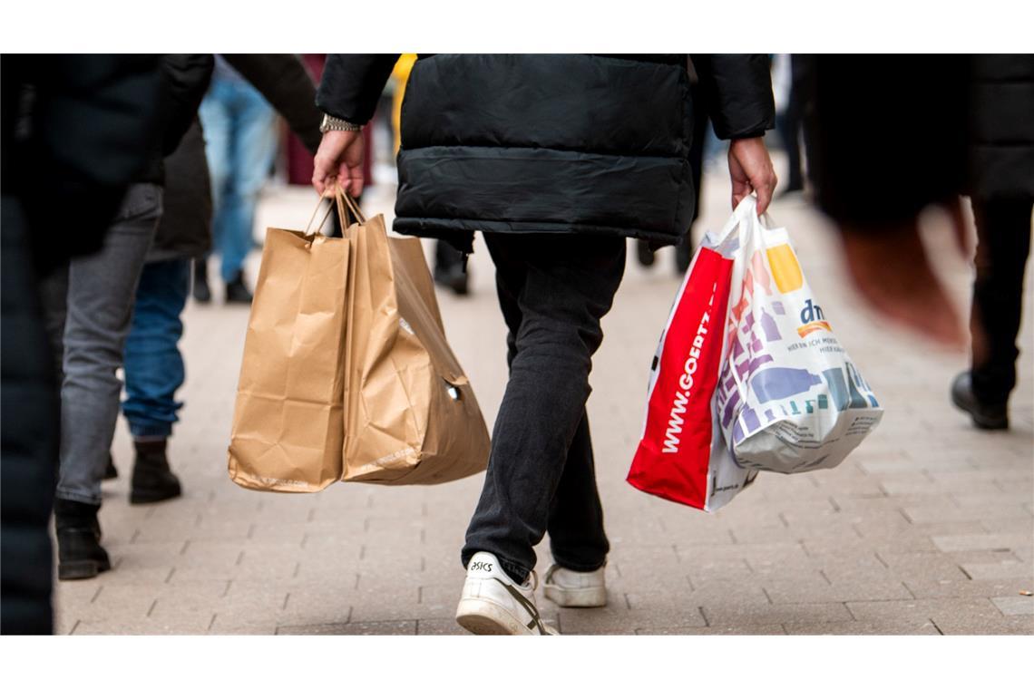 Umsatzplus für Einzelhandel auch im Februar Volkswirte hoffen auf Konjunkturschub durch privaten Konsum (Symbolbild)
