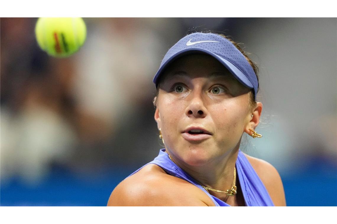 Von Schmach zurück ins Endspiel: Anisimova greift nach Titel Voller Fokus auf den Ball: Amanda Anisimova gewann ein packendes Halbfinale gegen Naomi Osaka.