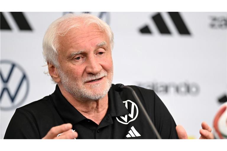 Voller Fokus auf Paraguay: Rudi Völler.