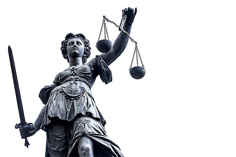 Von Anfang an gab sich der 44-Jährige reumütig und geständig.  Symbolfoto: okanakdeniz - stock.adobe.com