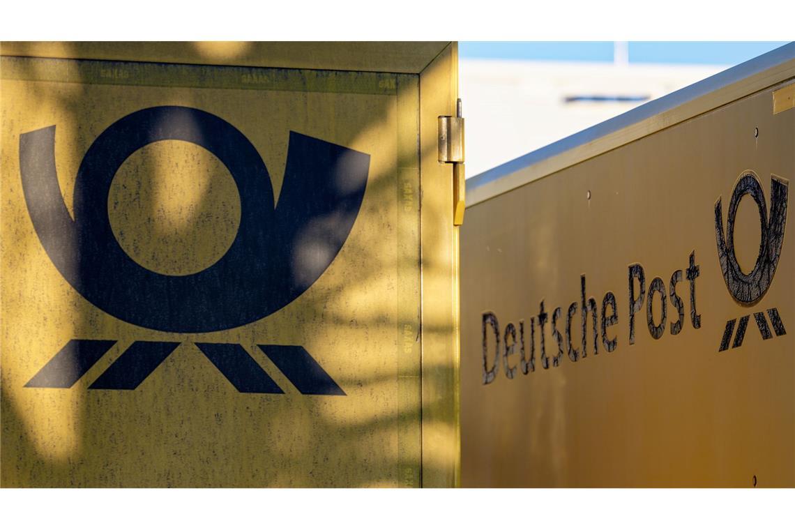 Post streicht 8.000 Stellen Von dem Stellenabbau ist der Brief- und Paketbereich von DHL in Deutschland betroffen.