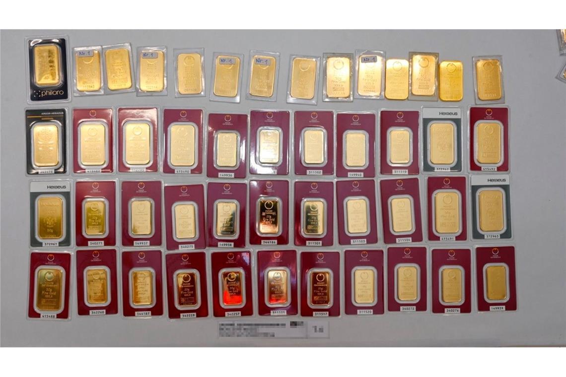 Millionenbetrug - auch Deutsche Opfer von "Schamanin"? Von der österreichischen Polizei wurde Gold sichergestellt. Die "Schamanin" ist auf der Flucht.