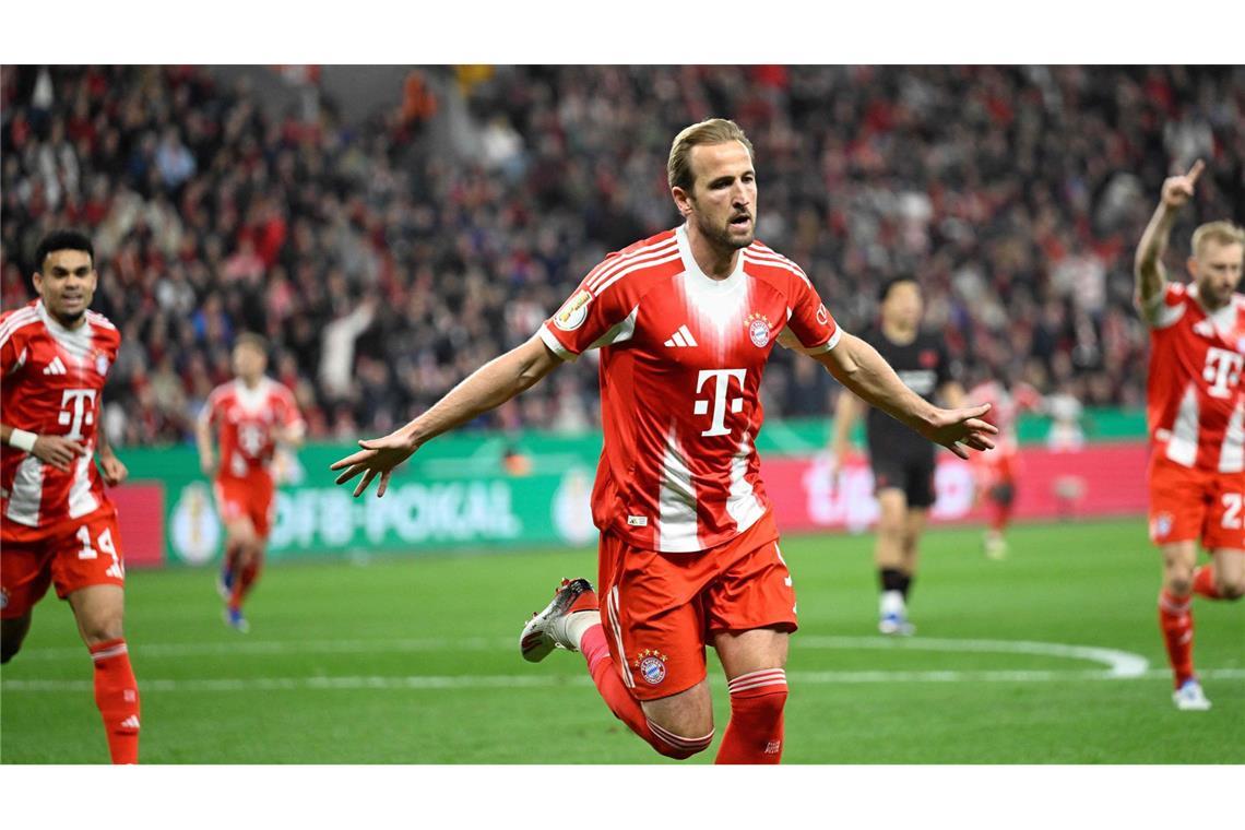 Vor 30.210 Zuschauern in der ausverkauften BayArena erzielte Harry Kane (22. Minute) das 1:0 für die Münchner.