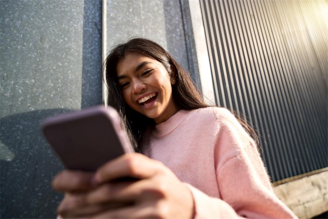 Was bedeutet „nh“? Unterschied zu „ne“ einfach erklärt Vor allem bei jüngeren Social-Media-Usern scheint "nh" als Abkürzung beliebt zu sein.