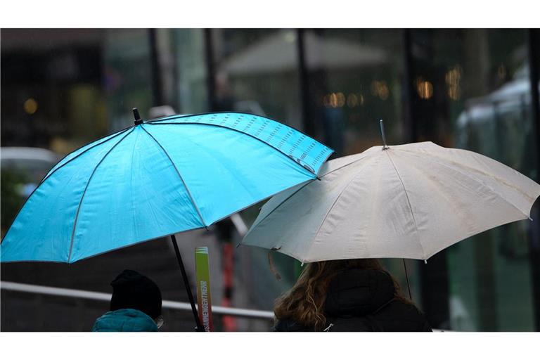 Vor allem im Süden erwarten die Meteorologen auch Gewitter.