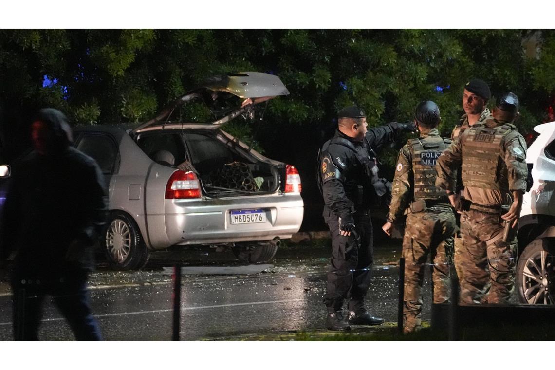Mann wollte mit Sprengstoff Obersten Gerichtshof betreten Vor dem Obersten Gerichtshof in Brasilien ist es zu zwei Explosionen gekommen.