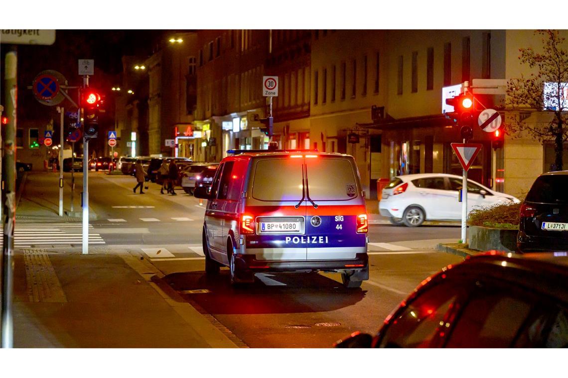 Vor der tödlichen Messerattacke auf einen Afghanen in Linz war nach dem Tatverdächtigen bereits gefahndet worden.