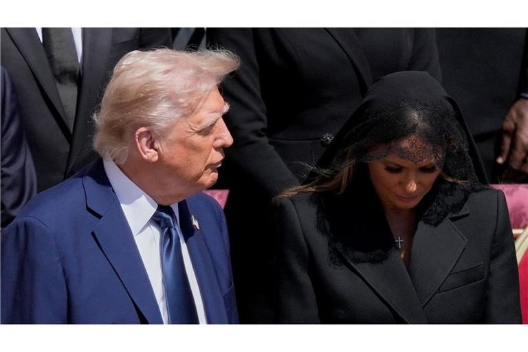 Vor einer Woche nahm Trump noch an den Trauerfeierlichkeiten für Papst Franziskus in Rom teil. (Archivbild)