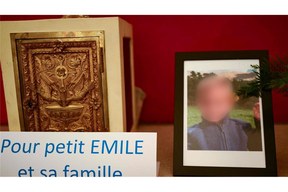 Tod des kleinen Émile: Großeltern in Polizeigewahrsam Vor knapp einem Jahr hatte eine Spaziergängerin den Schädel von Émile gefunden.