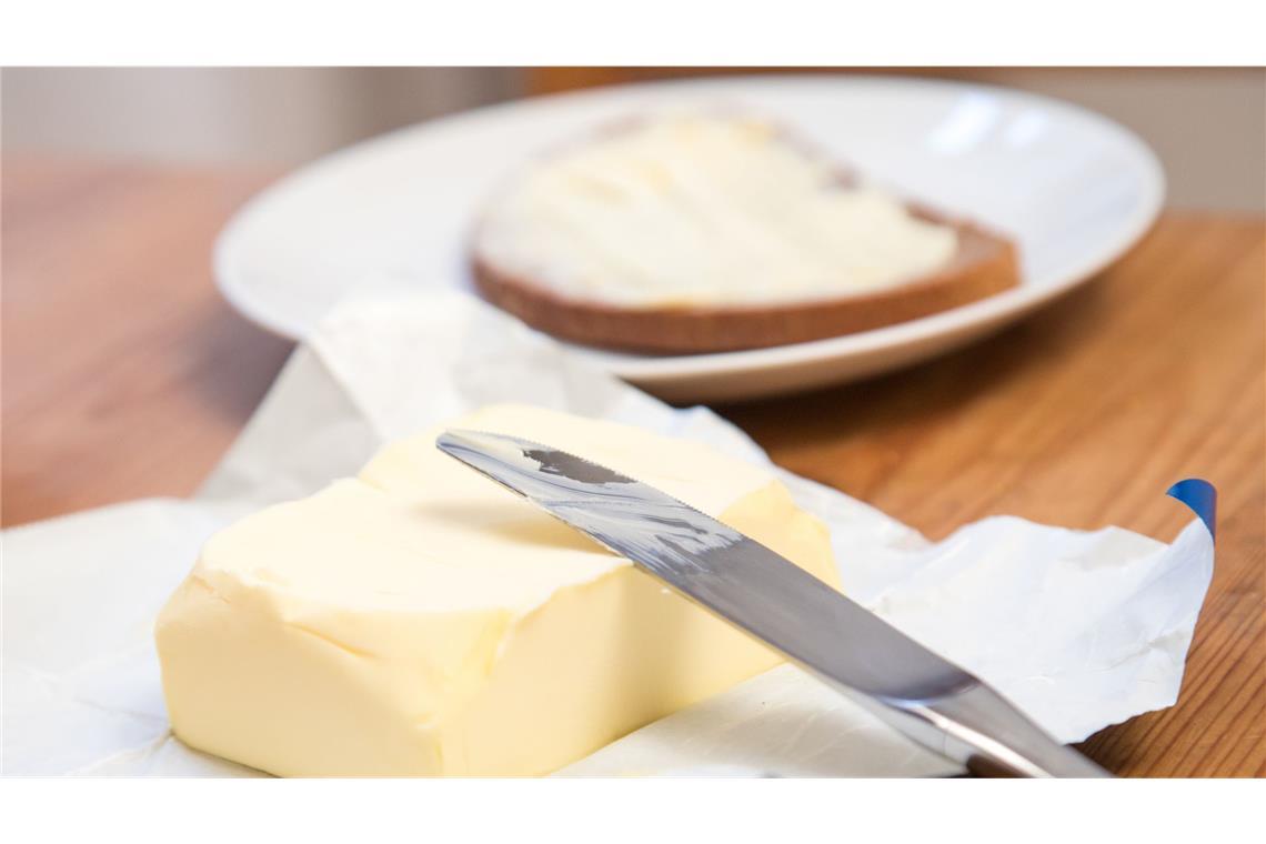 Fremdkörper in der Markenbutter Vorsicht mit Butter von bestimmten Supermärkten.