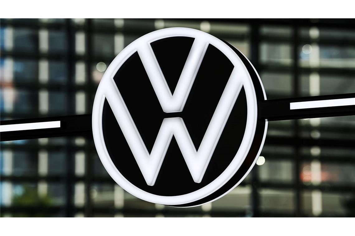 VW-Chef hält an Schließung von Fabriken fest VW will weiter Werke schließen.