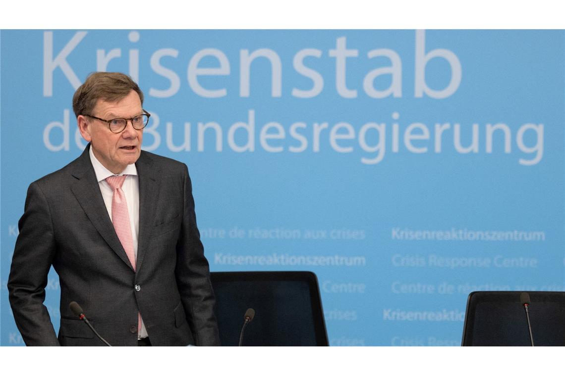 Wadephul bei der Sichtung des Krisenstabes der Bundesregierung im Auswärtigen Amt.