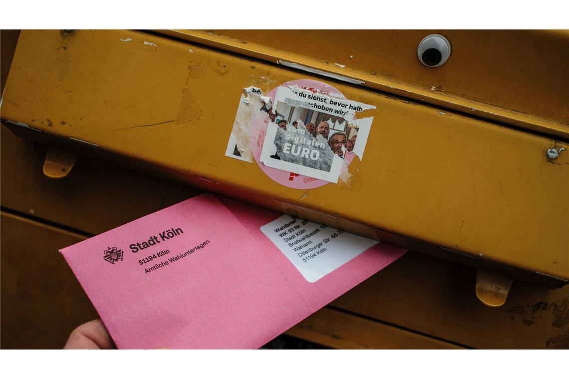 Ist es jetzt zu spät für den Postversand? Wahlbriefe sollten bis zum 20. Februar bei der Post abgegeben werden. (Archivbild)