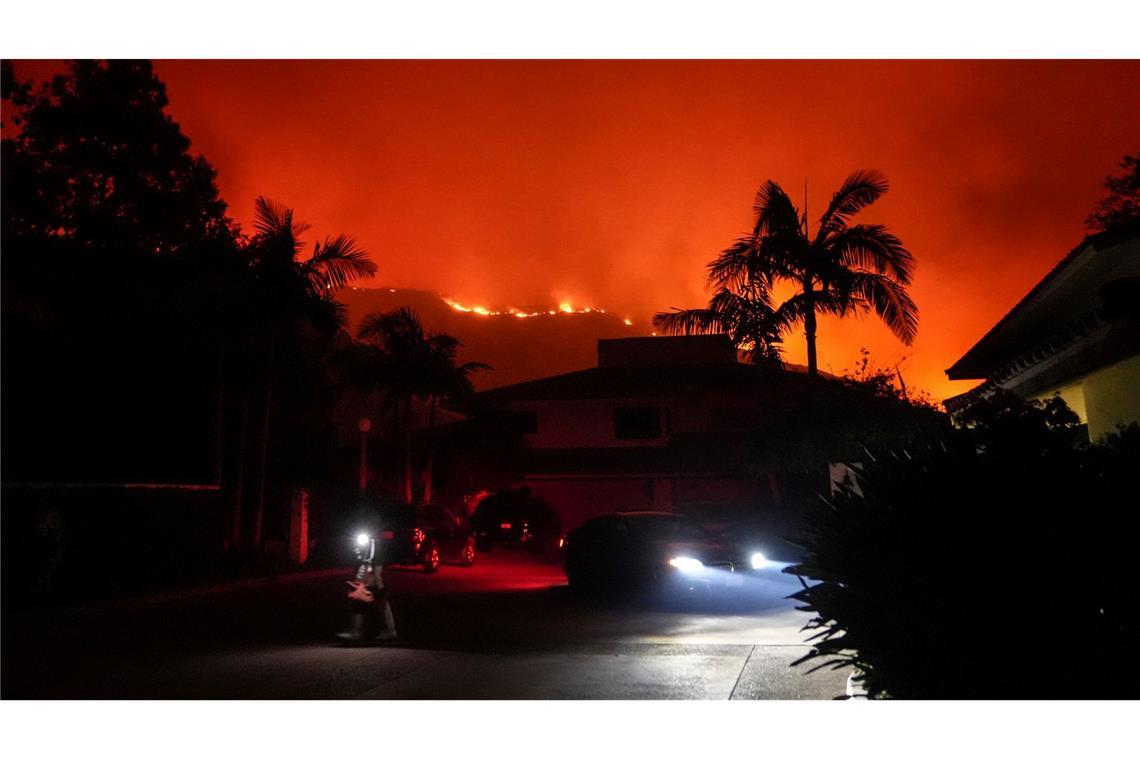Bilder des Tages Waldbrand bei Malibu in Kalifornien.