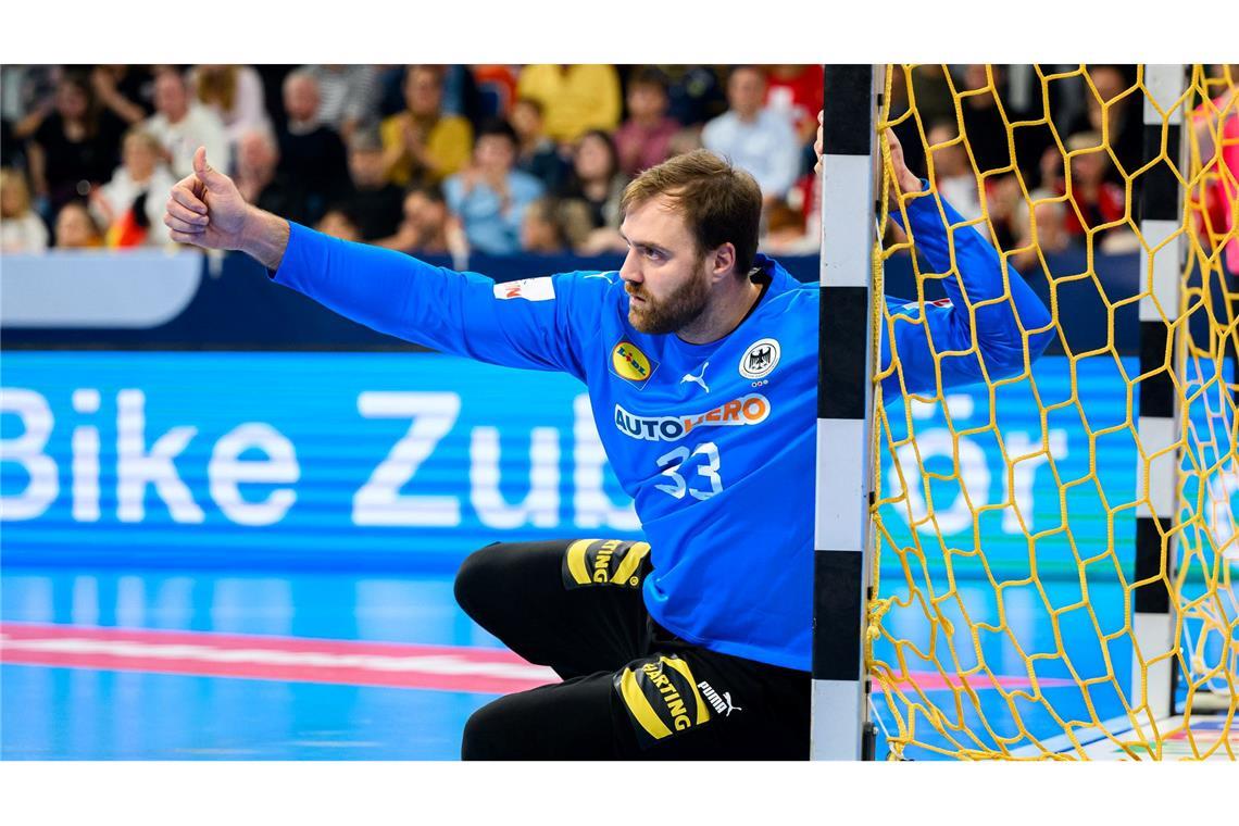 Tricks und Tore: Handballer glänzen gegen die Schweiz War ein starker Rückhalt im DHB-Team: Torwart Andreas Wolff