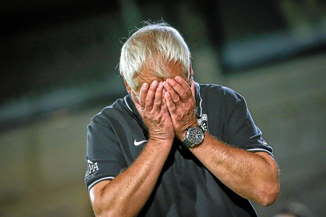 Trainer wechseln, Probleme bleiben Was der erfahrene Hans-Jürgen Boysen und seine Nachfolger versuchten, so richtig auf Touren kam der Regionalligist aus dem Fautenhau in dieser Saison so gut wie nicht. Foto: A. Becher