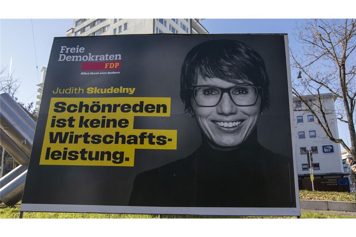 Was sagen die Wahlplakate über die Programme der Parteien? Was die FDP mit diesem Plakat meint, wird aus dem Programm nicht ganz deutlich.