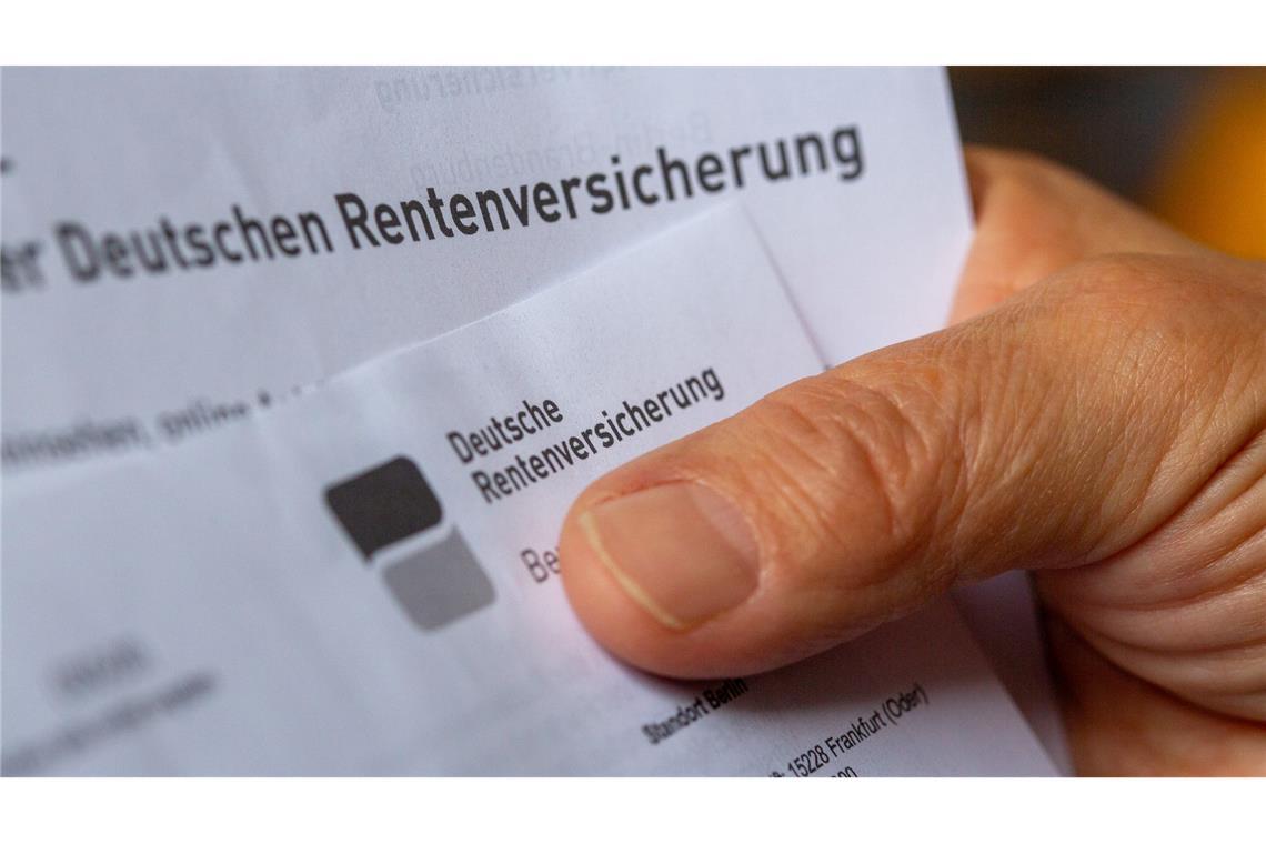 Was kommt im Alter aufs Konto? Die Frage treibt viele Menschen um. (Archivbild)