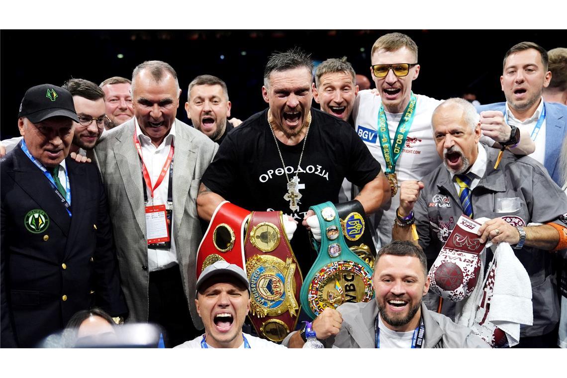 Was mach Mehrfach-Champion Oleksandr Usyk (m)? (Archivbild)