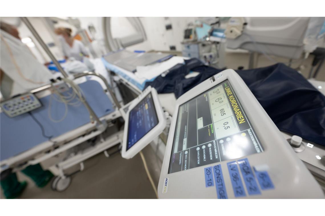 Wegen aller Herzerkrankungen in 2023 gab es 1.635.903 Aufnahmen in Kliniken - gut 61.500 mehr als noch 2022. (Symbolbild)