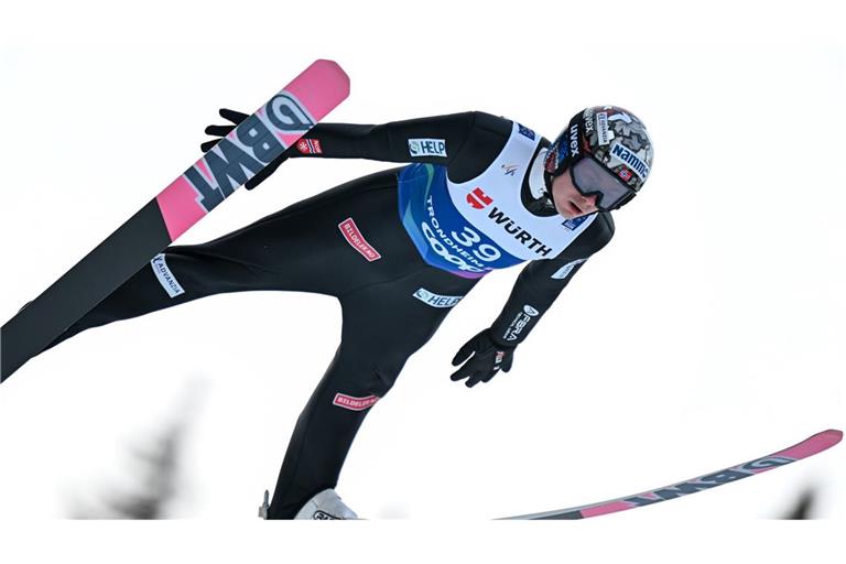 Wegen der bewussten Anzug-Manipulationen bei der WM hatte der Weltverband Fis die fünf norwegischen Teilnehmer in Trondheim vorläufig suspendiert. (Archivbild)