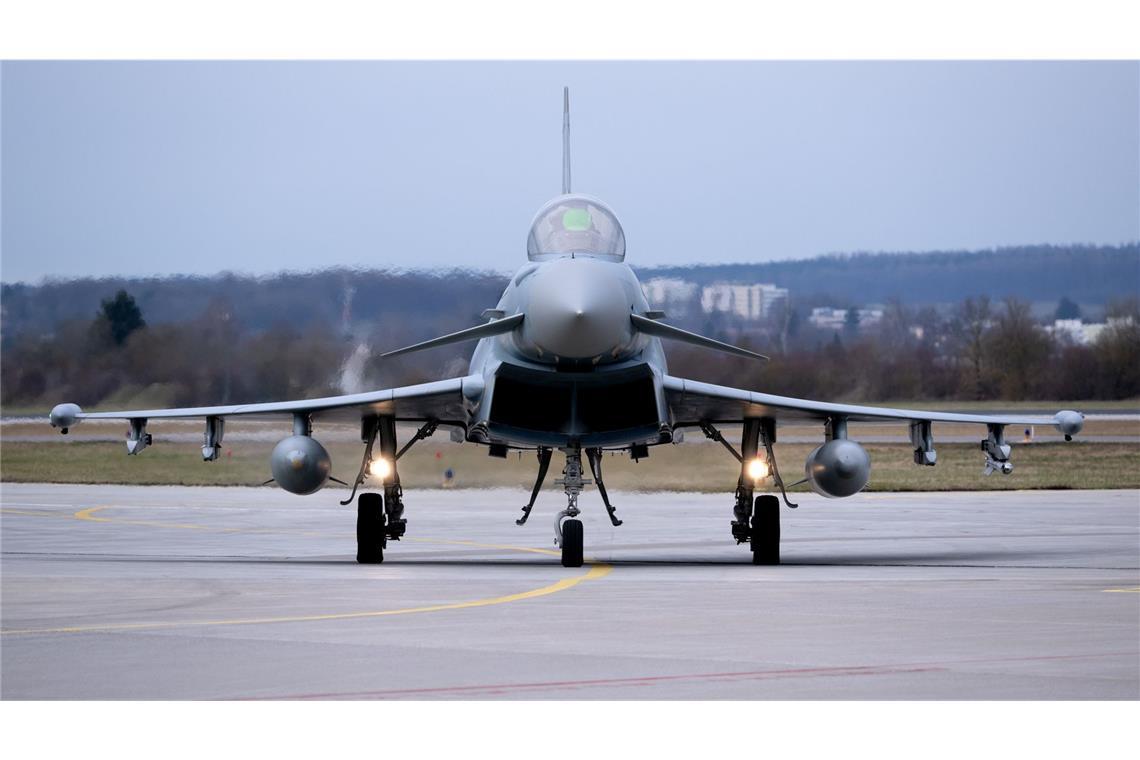 Wegen der veränderten sicherheitspolitische Lage nutzt die Luftwaffe wieder besondere Tieffluggebiete. (Symbolbild)