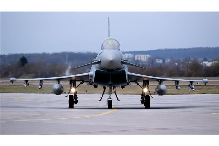 Wegen der veränderten sicherheitspolitische Lage nutzt die Luftwaffe wieder besondere Tieffluggebiete. (Symbolbild)