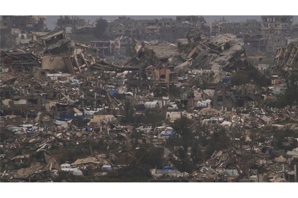 Gruppe von Deutschen hat Gazastreifen verlassen Wegen der Verwüstung durch den Krieg sind die Lebensumstände für die Zivilbevölkerung sind unerträglich.