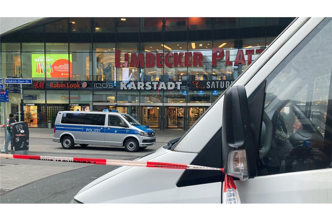 Wegen einer Drohung war das Einkaufszentrum in der Innenstadt von Essen vollständig geräumt worden. (Archivbild)