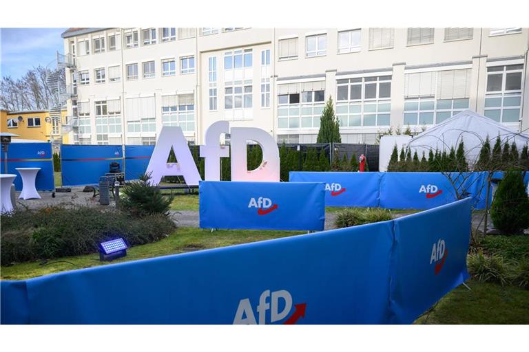 Wegen einer Wahlparty steht die AfD nun vor Gericht. (Archivbild)